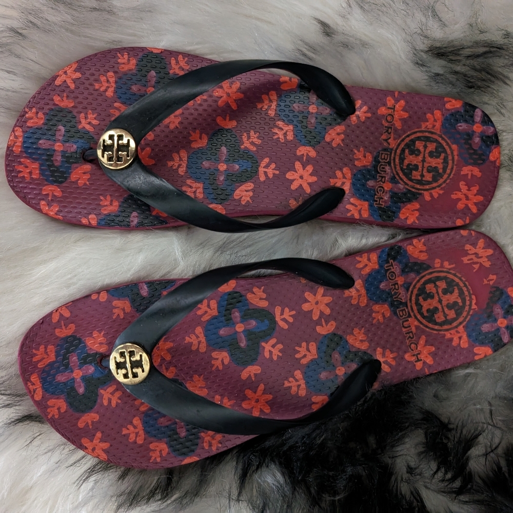 tory burch flip flops